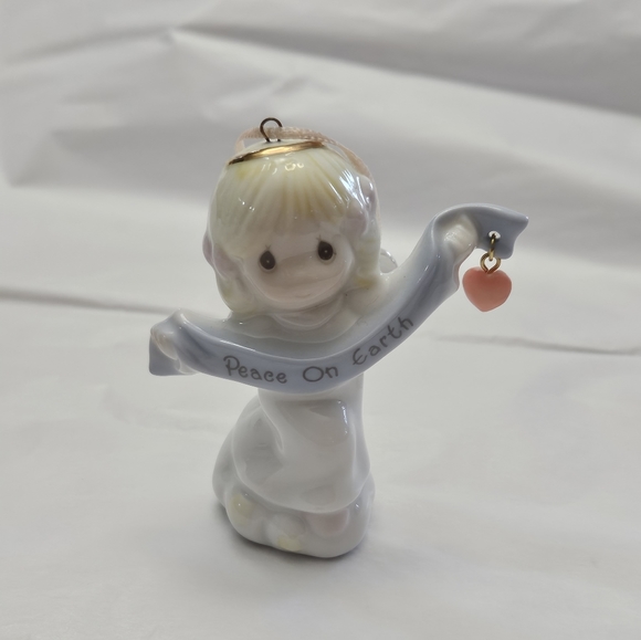 Precious Moments Christmas Ornament - Picture 1 of 7